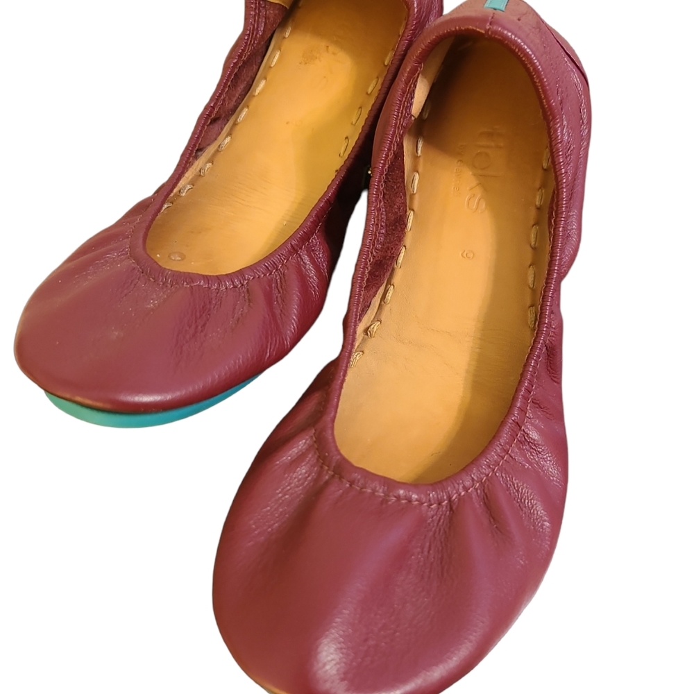 Tieks EUC Burgundy foldable leather ballet flats - Picture 3 of 13